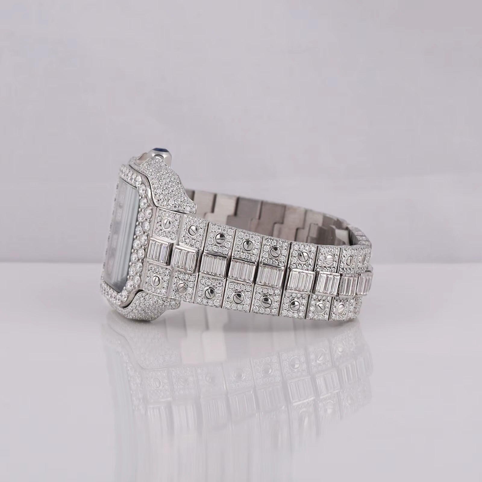 Elvora Sapphire Crystal Premium Analog Watch